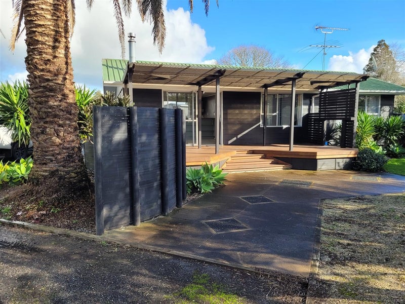 5 Monument Road, Papakura - Carousel 1