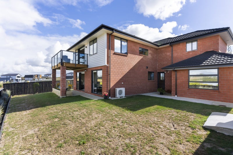 6 Emerald Avenue, Rosehill, Papakura - Carousel 50