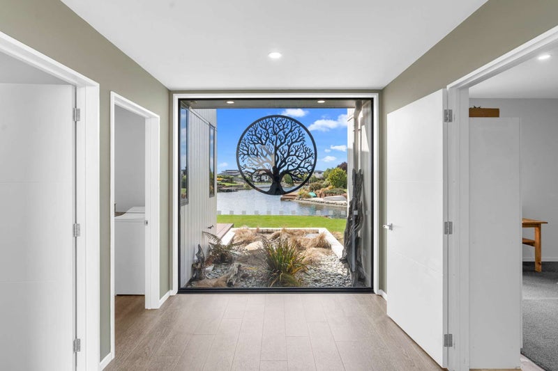 8 Halston Close, Huntingdon, Ashburton - Carousel 2