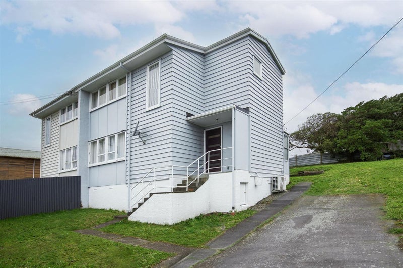 1B Durham Street, Cannons Creek, Porirua - Carousel 1
