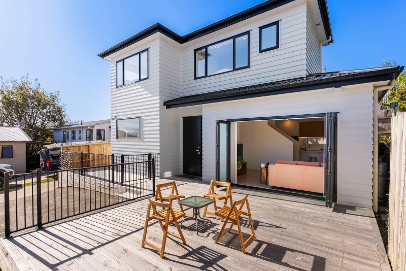 40C Leo Street, Glen Eden, Auckland - Carousel 1