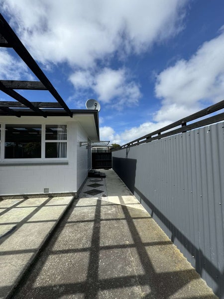 27 Donnington Street, Parklands, Christchurch - Carousel 2