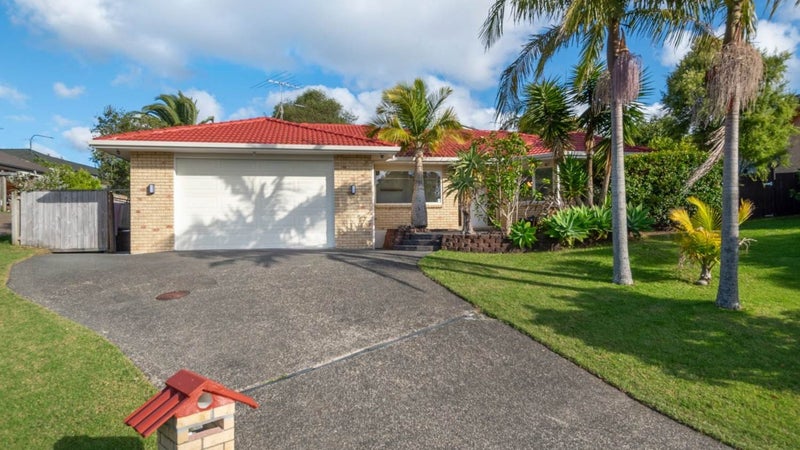 7 Louvain Place, Greenhithe, Auckland - Carousel 1