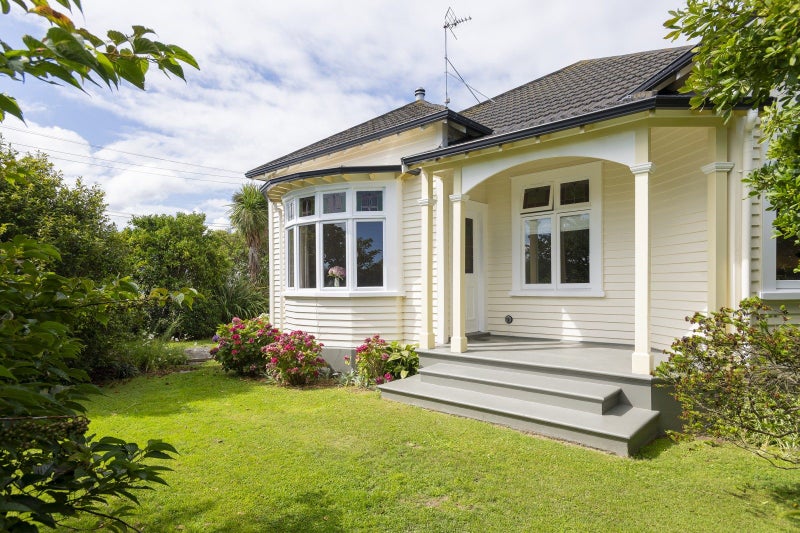 227 Clifford Street, Whataupoko, Gisborne - Carousel 1