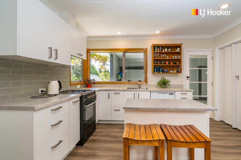 14 Larkins Street, Helensburgh, Dunedin - Carousel 2