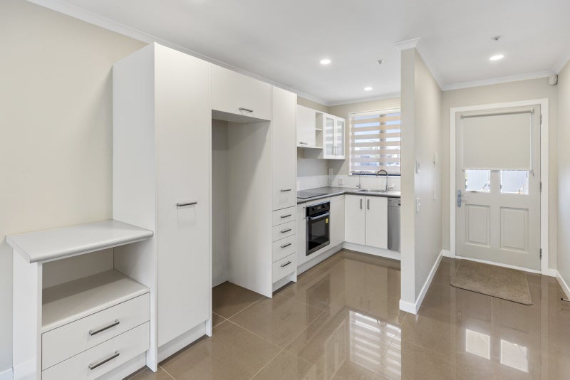 146/172 Mcleod Road, Te Atatu South, Auckland - Carousel 2
