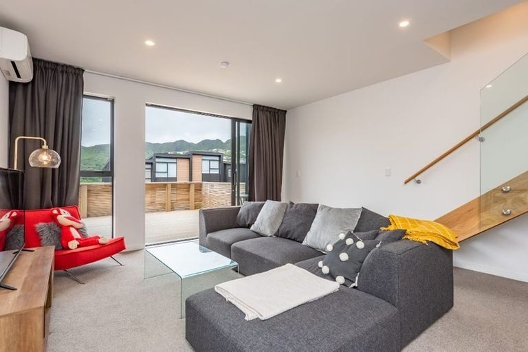 2/38 Bankot Crescent, Ngaio, Wellington - Carousel 2