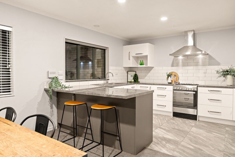 78 Corinth Grove, Papamoa Beach, Papamoa - Carousel 2