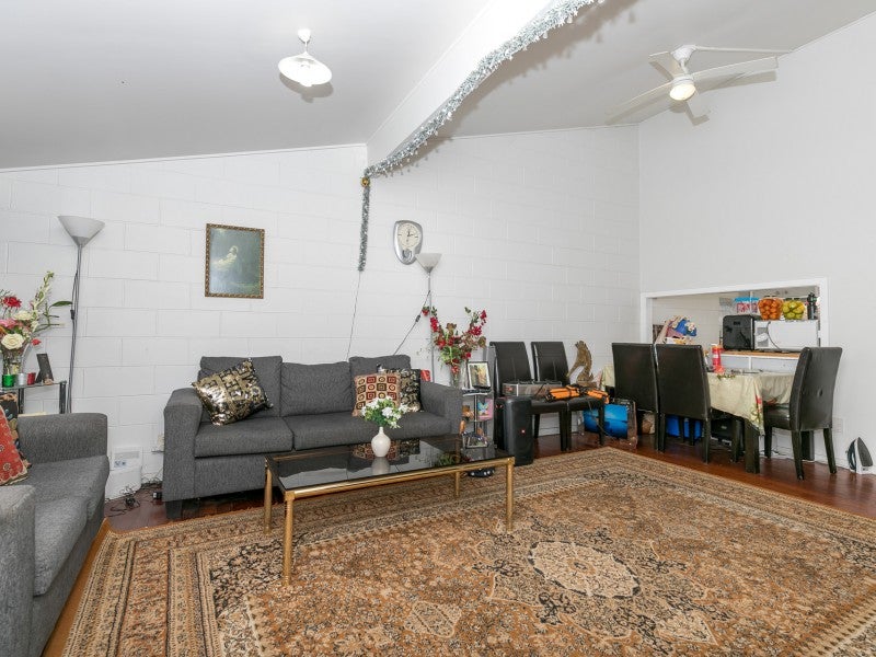 2/8 Te Aroha Street, Hamilton East, Hamilton - Carousel 2