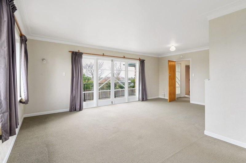 8 Philip Street, Beerescourt, Hamilton - Carousel 2