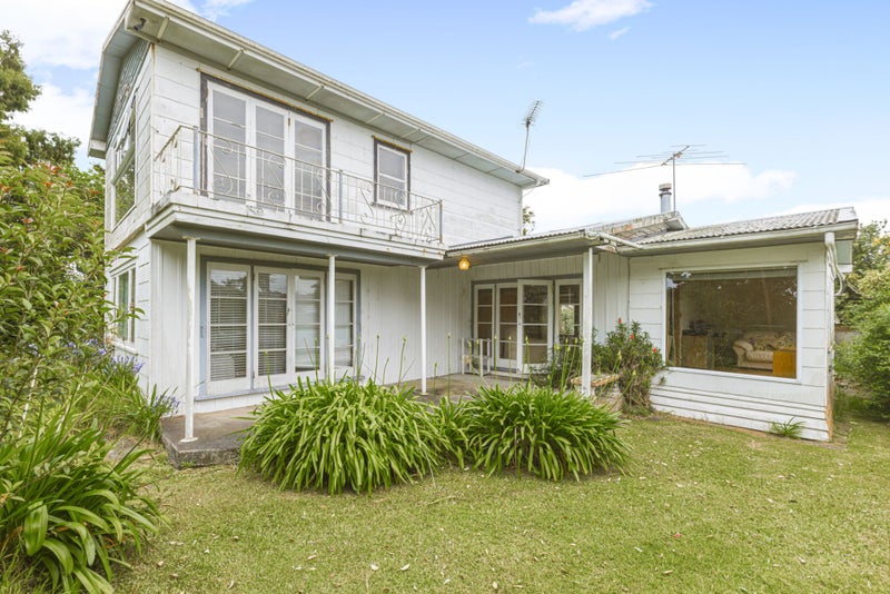 32 Pohutukawa Road, Beachlands, Auckland - Carousel 2