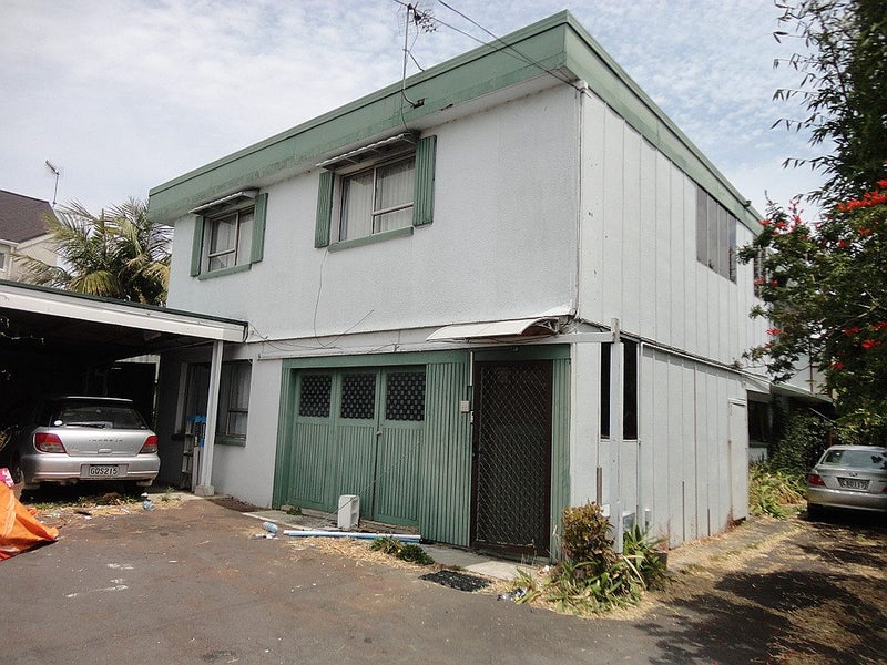 2/236 Campbell Road, Greenlane, Auckland - Carousel 1