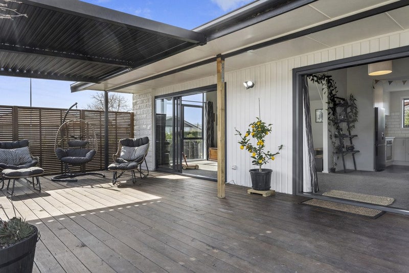 7 Beeston Place, Redwood, Christchurch - Carousel 1