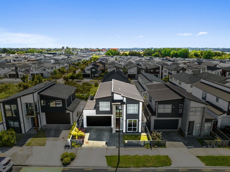 25 Roa Avenue, Hobsonville, Auckland - Carousel 1