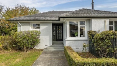 17 Grimseys Road, Redwood, Christchurch - Carousel 1