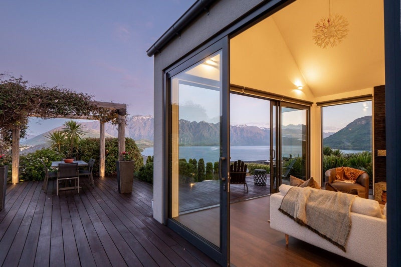 1 Whitbourn Place, Fernhill, Queenstown - Carousel 2