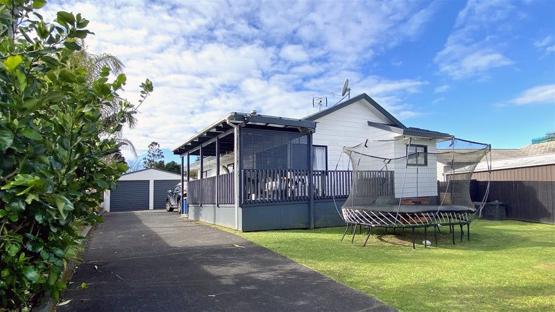 22 Miriam Corban Heights, Henderson, Auckland - Carousel 2