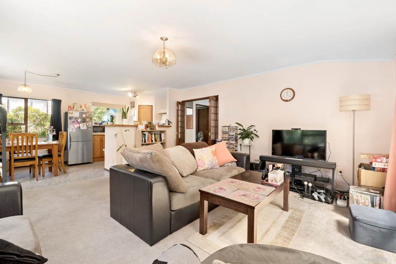 1/109 Lake Road, Northcote, Auckland - Carousel 1