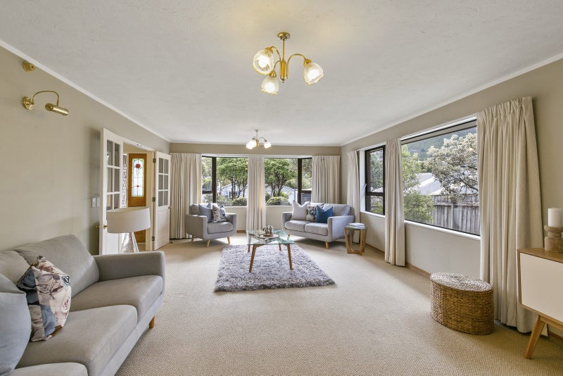 15 Swansea Street, Khandallah, Wellington - Carousel 2