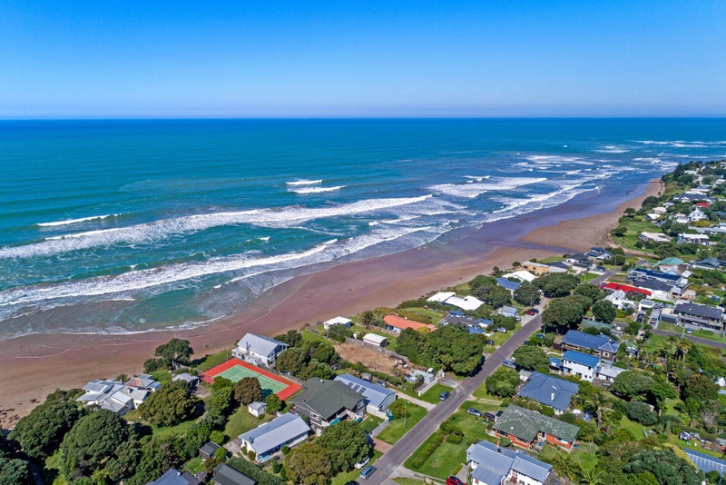 6 Pare Street, Wainui, Gisborne - Carousel 2