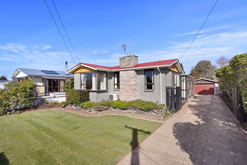 15 Kilburn Street, Bishopdale, Christchurch - Carousel 1