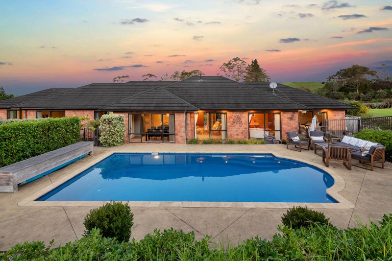 9A Rautahi Terrace, Albany - Carousel 1