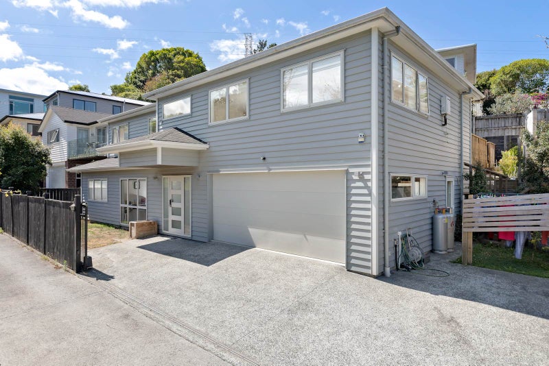 15 Farnol Street, Hillsborough, Auckland - Carousel 1