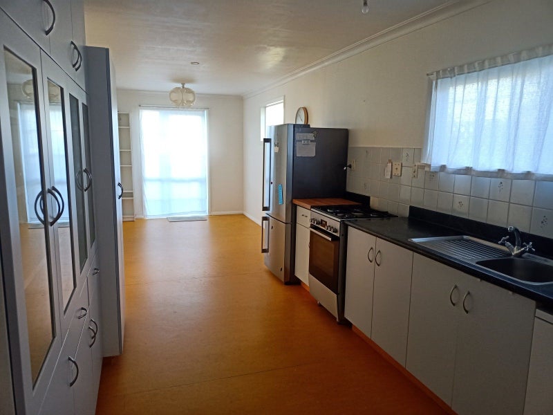 57 Park Avenue, Waitarere Beach, Levin - Carousel 2