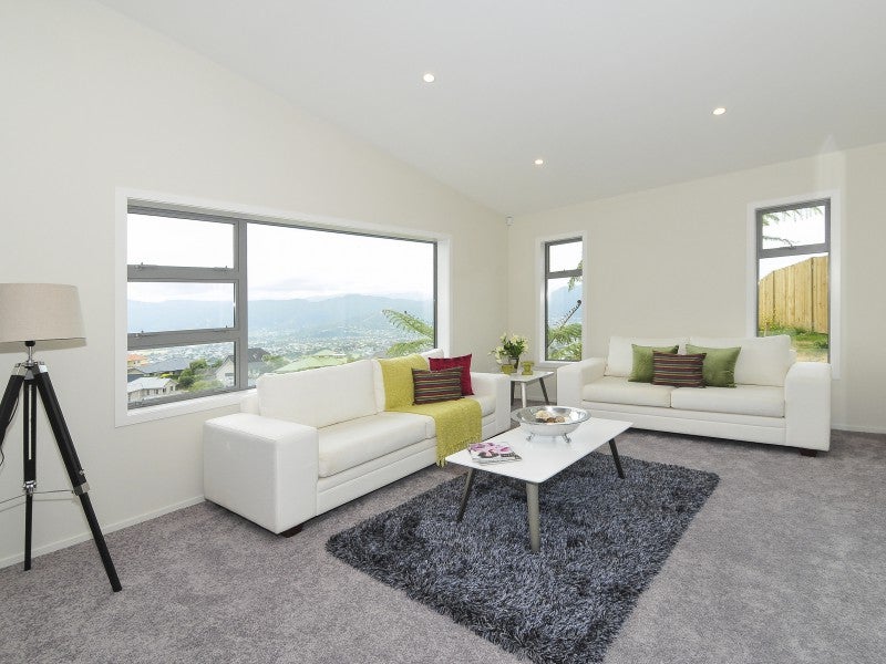 121 Redvers Drive, Belmont, Lower Hutt - Carousel 1