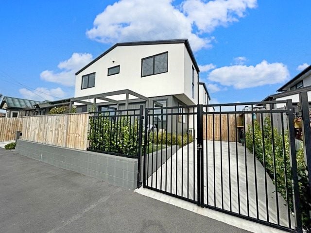 1/4 Gibbon Street, Sydenham, Christchurch - Carousel 2