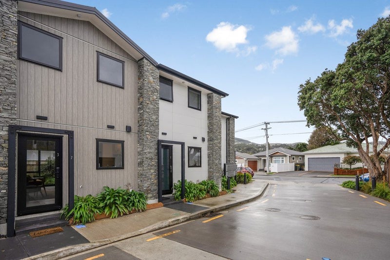 3/7 Ariki Street, Boulcott, Lower Hutt - Carousel 14