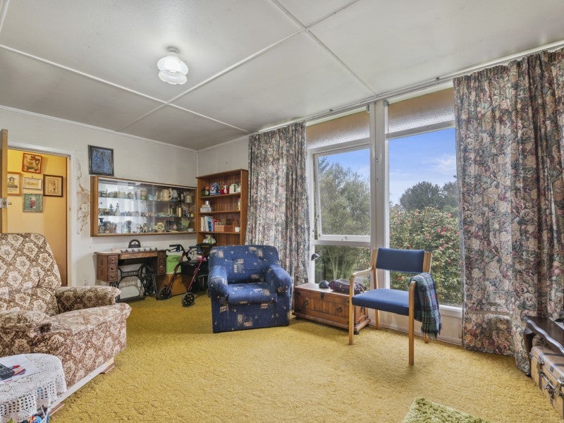 129 Tirau Street, Putaruru - Carousel 2