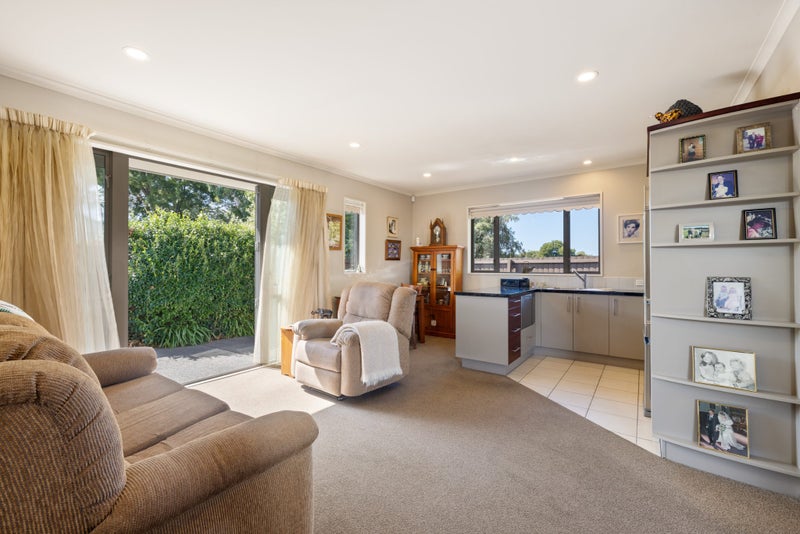 4/194 Waimairi Road, Ilam, Christchurch - Carousel 2