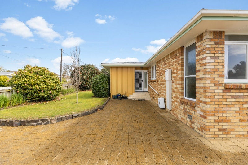 7 Charles Crescent, Putaruru - Carousel 1