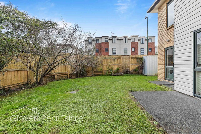 62 Verdale Circle, Glen Eden, Auckland - Carousel 15