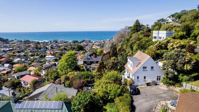 32 Motu Street, Saint Clair, Dunedin - Carousel 1