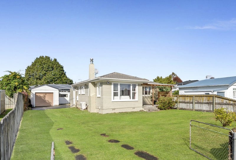 2/85 Manuroa Road, Takanini, Auckland - Carousel 22