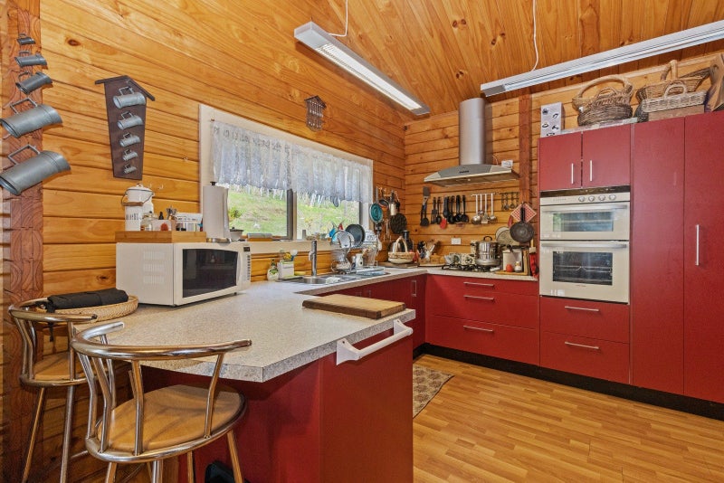 645 State Highway 16, Kumeū - Carousel 2