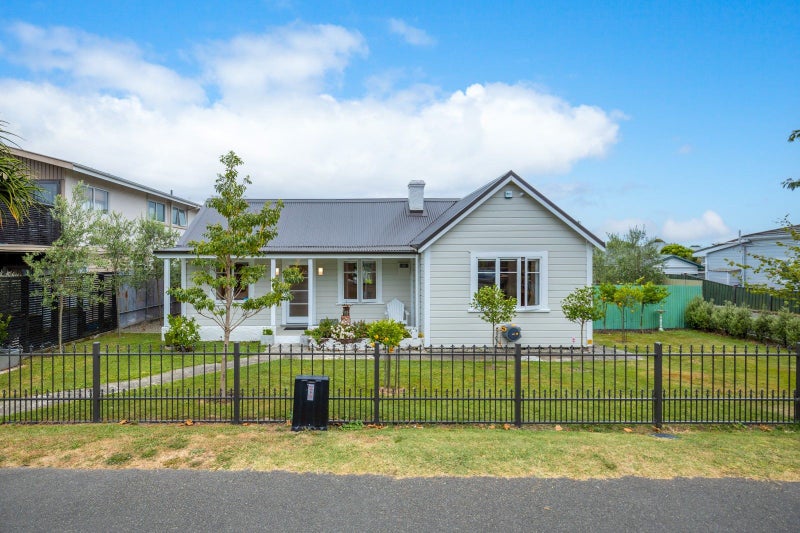 18 Collingwood Street, The Wood, Nelson - Carousel 18