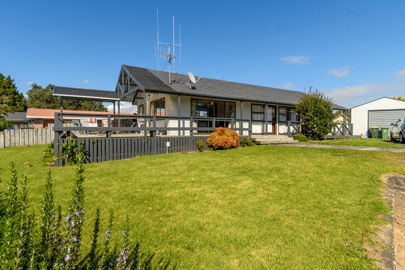 100 Windermere Drive, Poike, Tauranga - Carousel 1