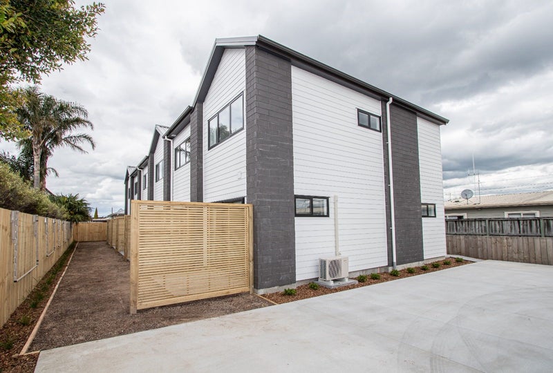 8/17 Lyon Street, Frankton, Hamilton - Carousel 2