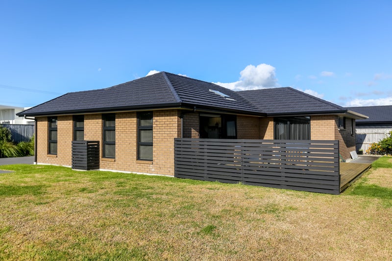 3 Waitaha Place, Bell Block, New Plymouth - Carousel 2