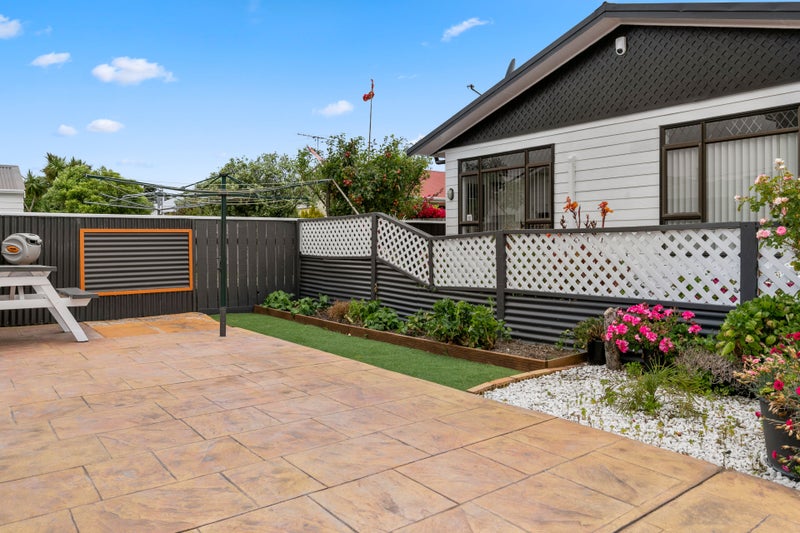 8A Baldwin ST, MOERA, LOWER HUTT - Carousel 19