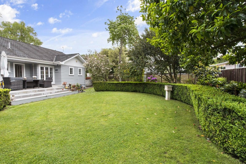 1046 River Road, Queenwood, Hamilton - Carousel 20