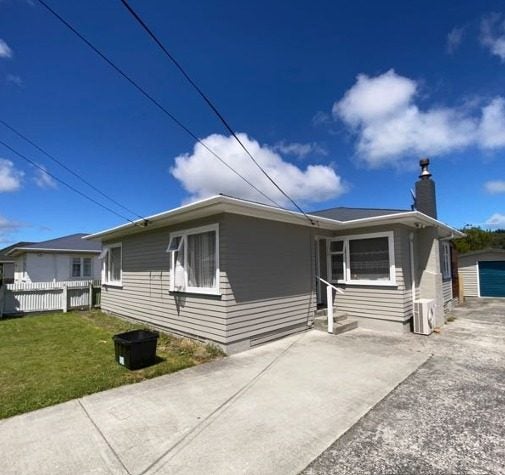 75 Wise Street, Wainuiomata, Lower Hutt - Carousel 11