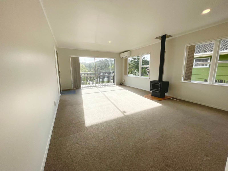 8 Halsey Drive, Lynfield, Auckland - Carousel 2