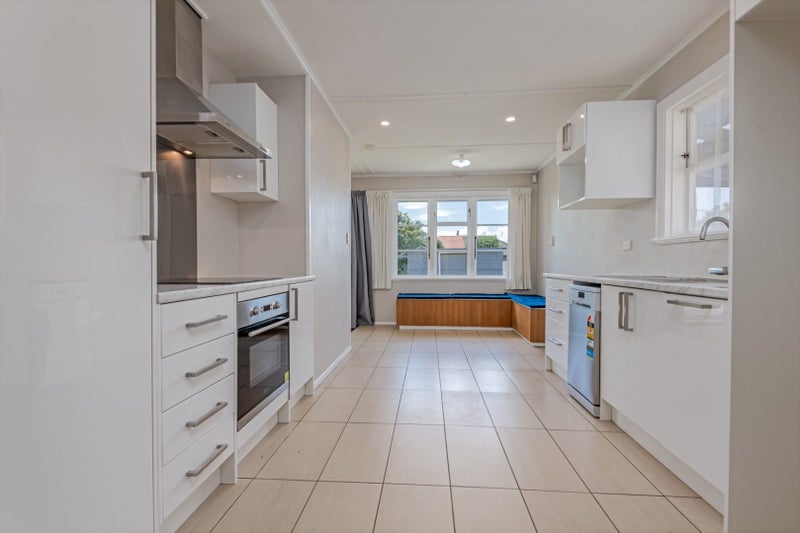 41 Rangiora Avenue, Roslyn, Palmerston North - Carousel 2