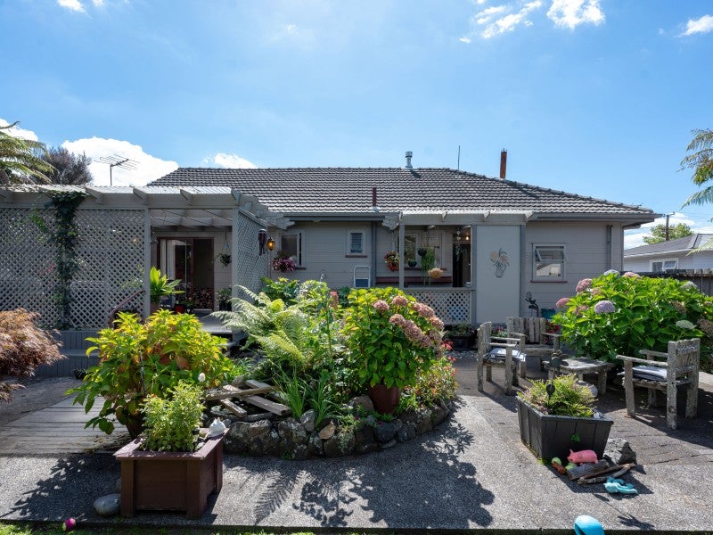 74 Sunset Road, Mangakakahi, Rotorua - Carousel 2