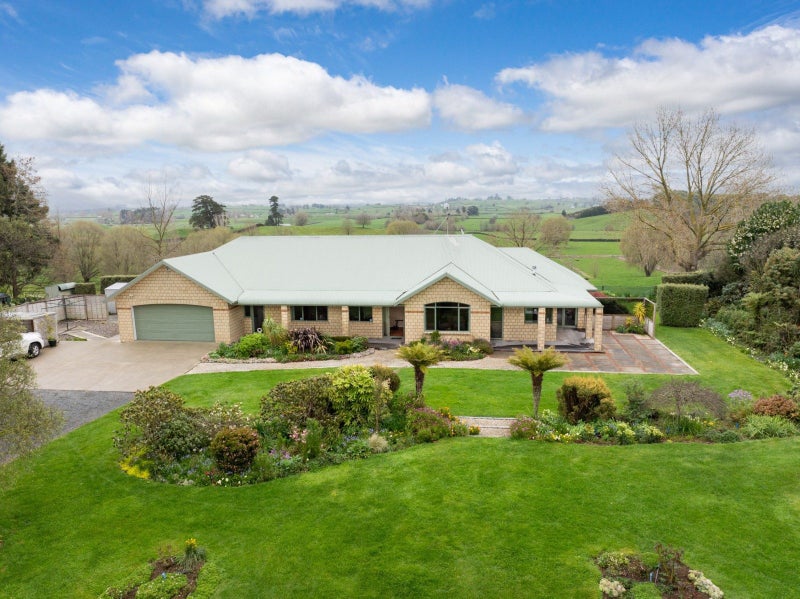 735 Paterangi Road, Ohaupo - Carousel 1