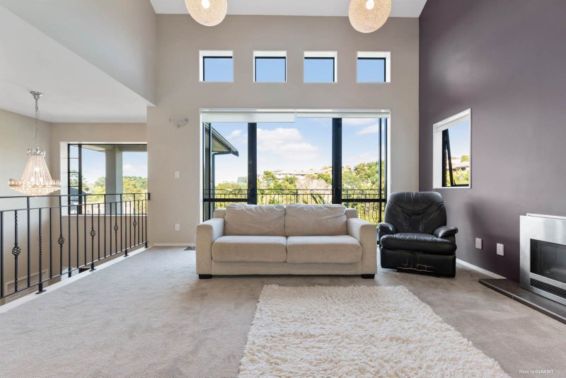 17 Lakeridge Close, Northcross, Auckland - Carousel 2